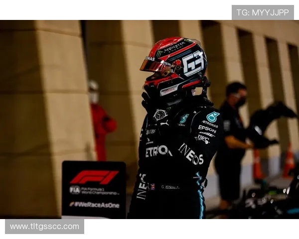 F1赛季最新动态:梅赛德斯车队挑战红牛霸主地位,赛季余下比赛看点解析